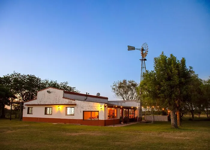 Estancia La Choza - Yellow Cardinal Lodge