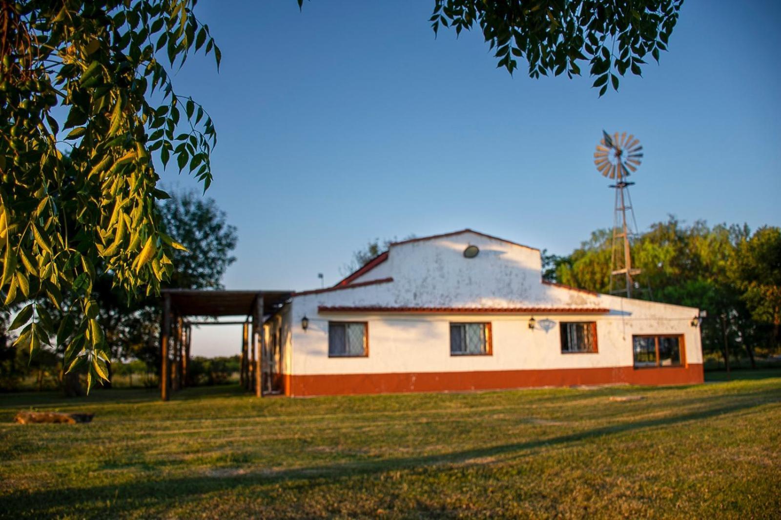 Holiday home La Choza - Yellow Cardinal